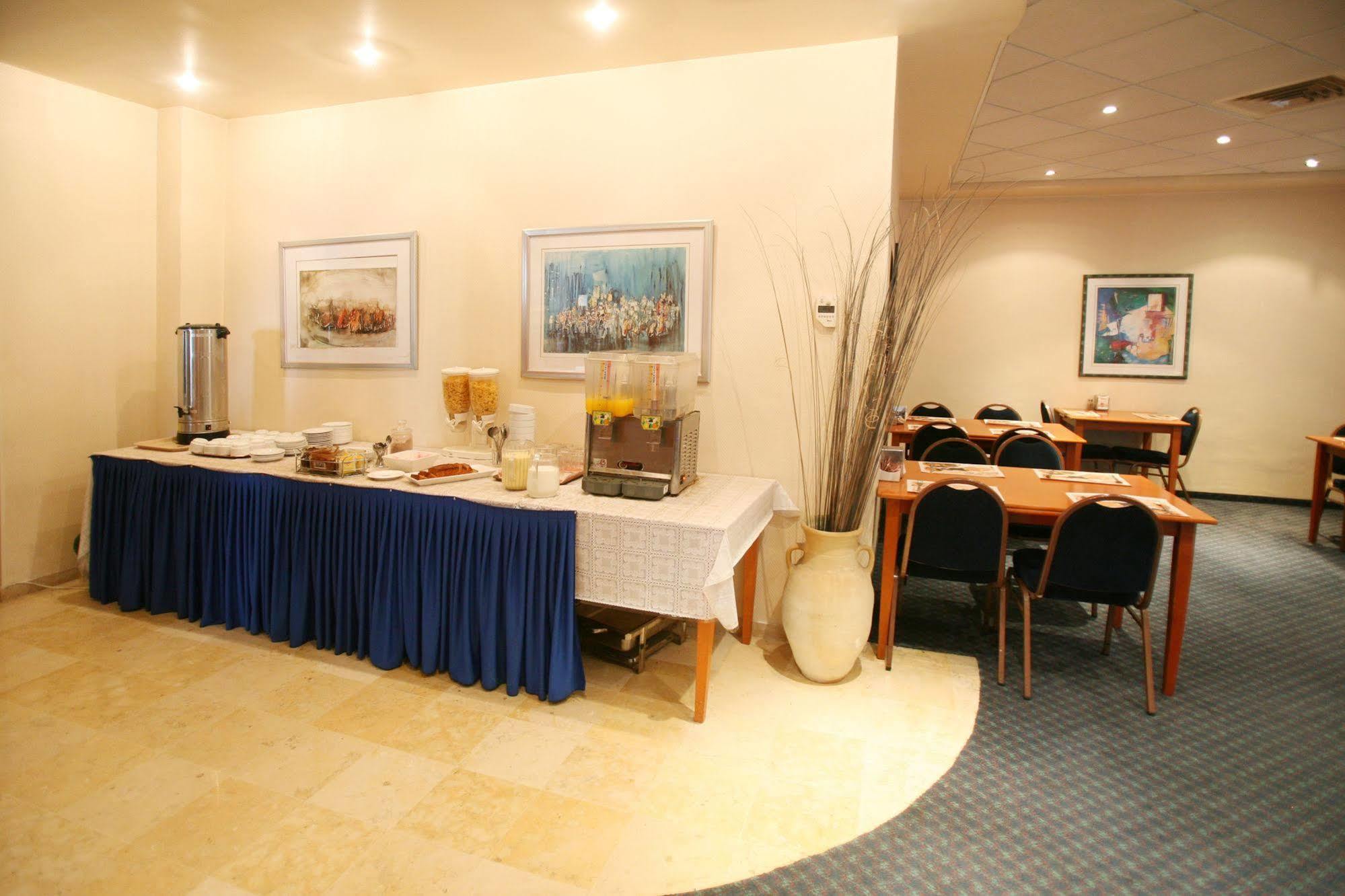 Imperial Hotel Tel Aviv Esterno foto